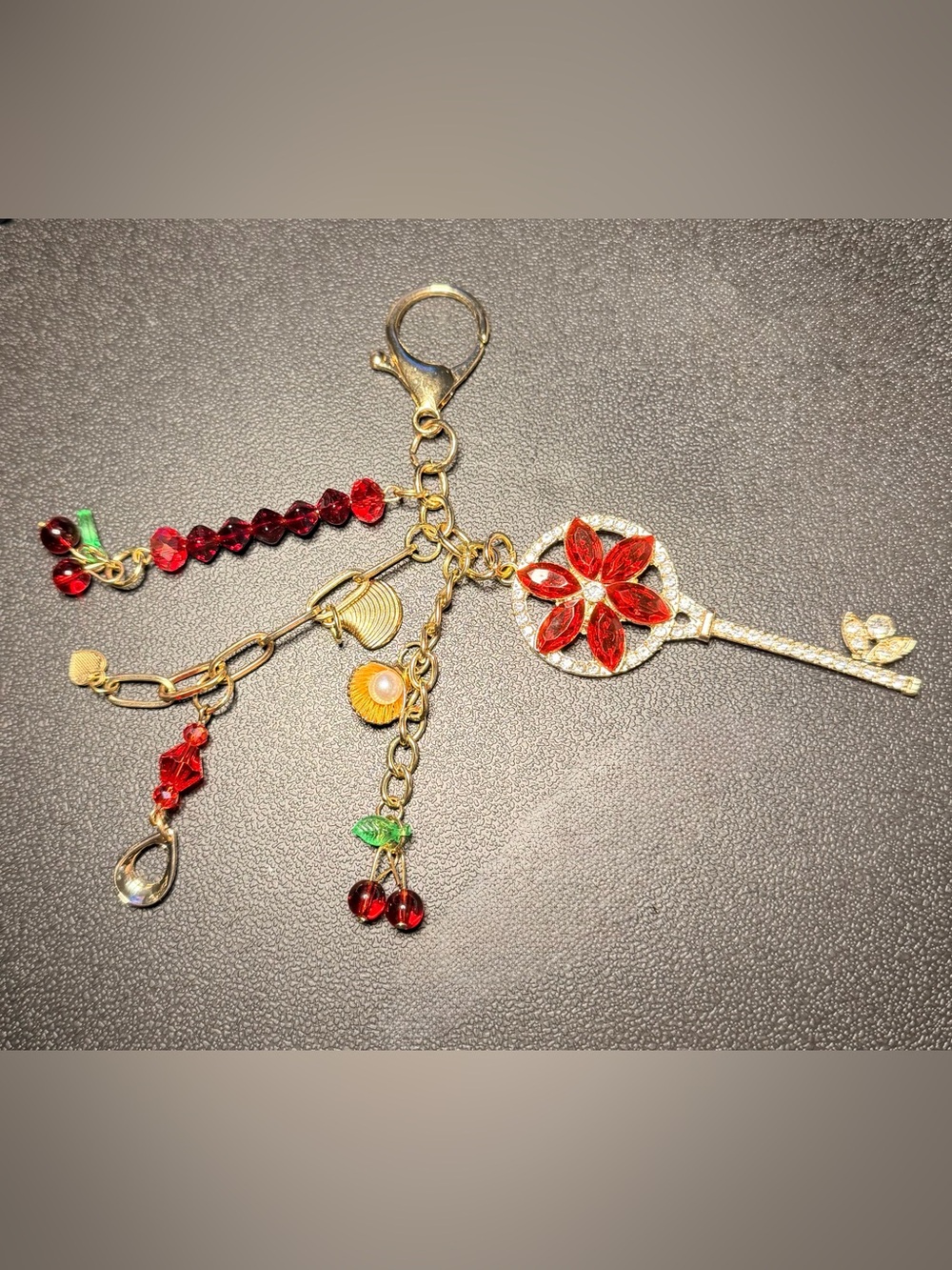 ✨Handmade✨Gold-Tone Red Floral Crystal Keychain Bag Charm